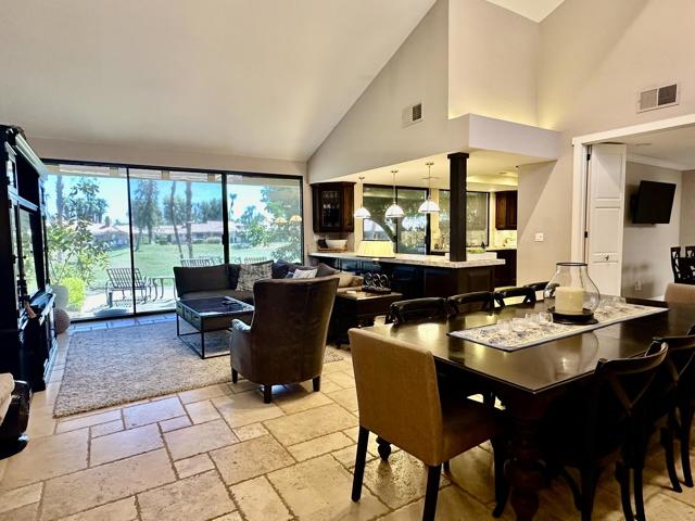 186 Madrid Avenue, Palm Desert CA: https://media.crmls.org/mediaz/3eb68d1d-18da-44d8-bd12-5b9bf8f7bda9.jpg
