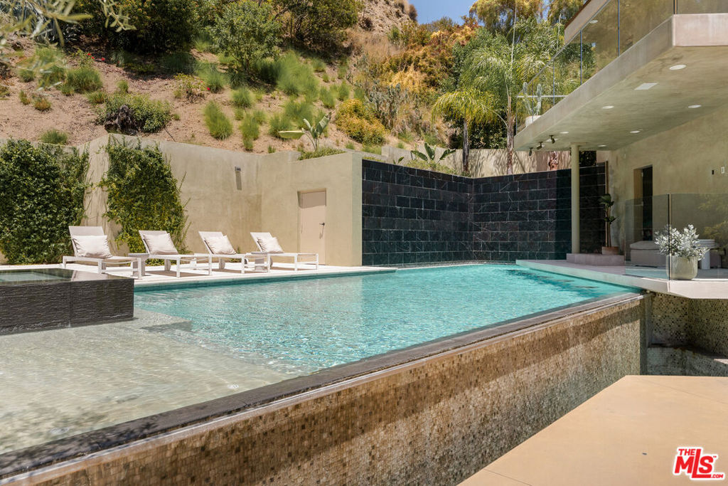 MLS #26670761 image #67