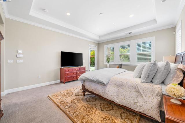 2135 Terra Bella Ct, Livermore CA: https://media.crmls.org/mediaz/3eb86e9f-b4e0-44f3-8d6d-99c32f15599f.jpg