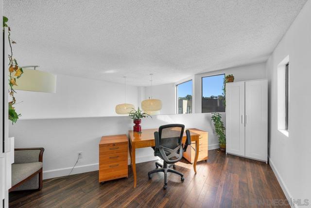1830 N Alvarado St, Los Angeles CA: https://media.crmls.org/mediaz/3eb8dbe0-0c89-4fa2-aae7-670e9c680868.jpg