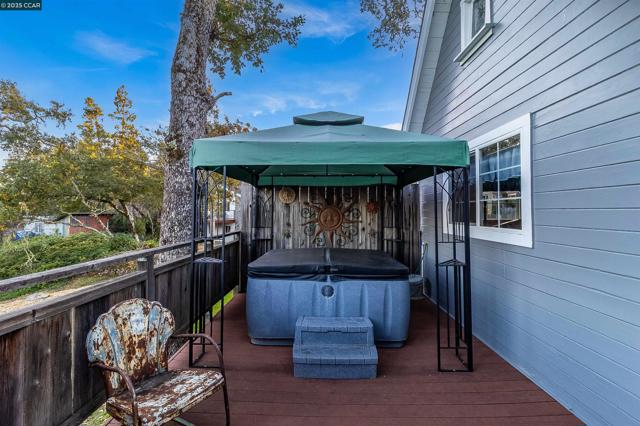 80 Diogenes Dr, Angwin CA: https://media.crmls.org/mediaz/3eb8e3a0-c573-429f-be75-dd3f7a276aac.jpg