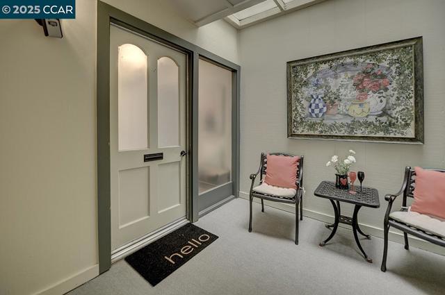 1224 Singingwood Ct, Walnut Creek CA: https://media.crmls.org/mediaz/3eb9daba-7e7c-4cdc-957a-c9328e51dd41.jpg