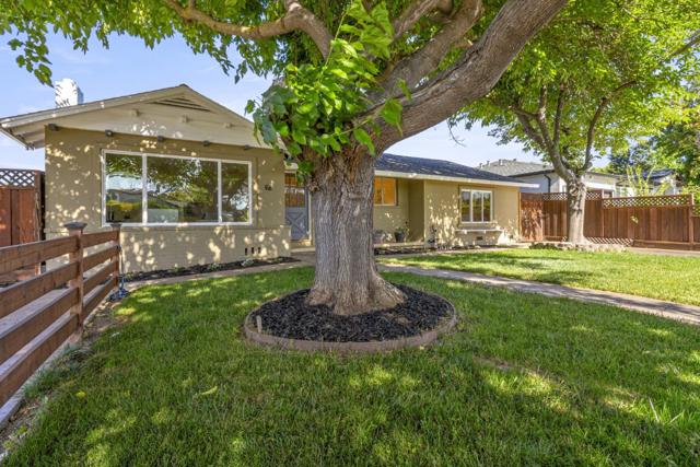 68 N Midway Street, Campbell CA: https://media.crmls.org/mediaz/3ebad32f-47cb-4891-abb3-bcff5c3567c7.jpg