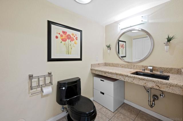 77881 N Woodhaven Dr, Palm Desert CA: https://media.crmls.org/mediaz/3ebbea8a-572a-44ef-a98a-37fcd72480bf.jpg