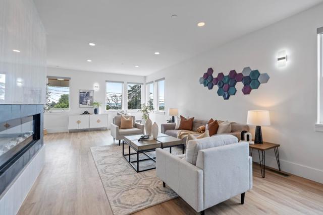 3807 Madrone Avenue, Oakland CA: https://media.crmls.org/mediaz/3ebc0e09-bc49-4cf5-b665-03517c3ca938.jpg