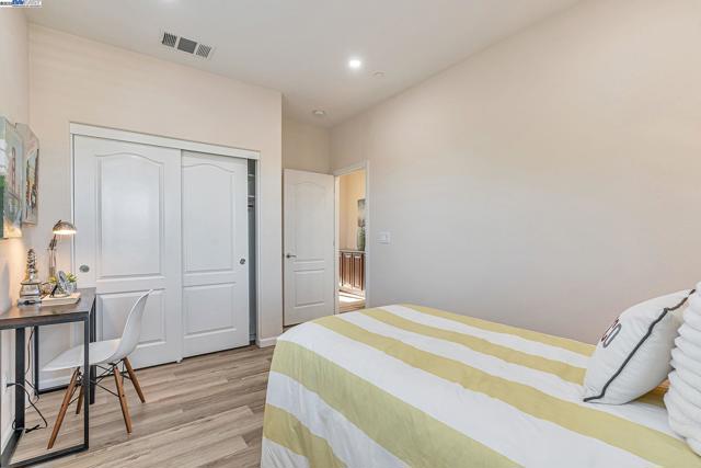 5801 Flora Cmn, Livermore CA: https://media.crmls.org/mediaz/3ebc3270-7cbf-4689-bda1-a7e89c1a7d3b.jpg