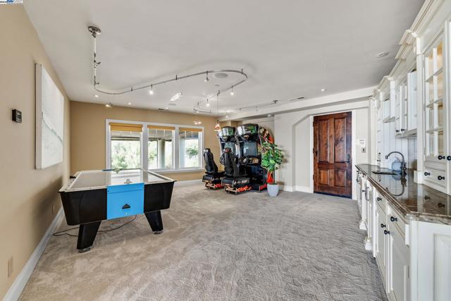 797 Las Olas Dr, Aptos CA: https://media.crmls.org/mediaz/3ebcb160-4046-4822-9abd-d0e41d7fc1a4.jpg