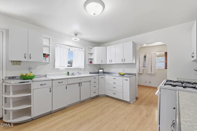 Detail Gallery Image 5 of 52 For 916 E Santa Paula St, Santa Paula,  CA 93060 - 3 Beds | 1 Baths