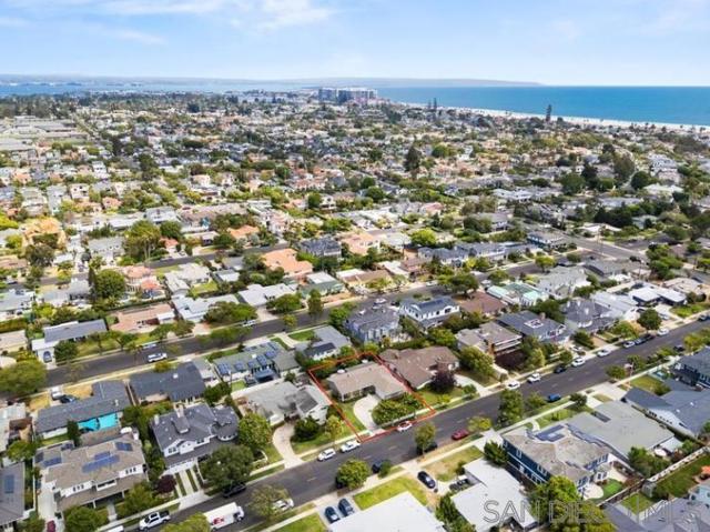661 Balboa Avenue, Coronado CA: https://media.crmls.org/mediaz/3ebd51eb-5fb3-4cc6-a2dd-4ce5e70dcddb.jpg