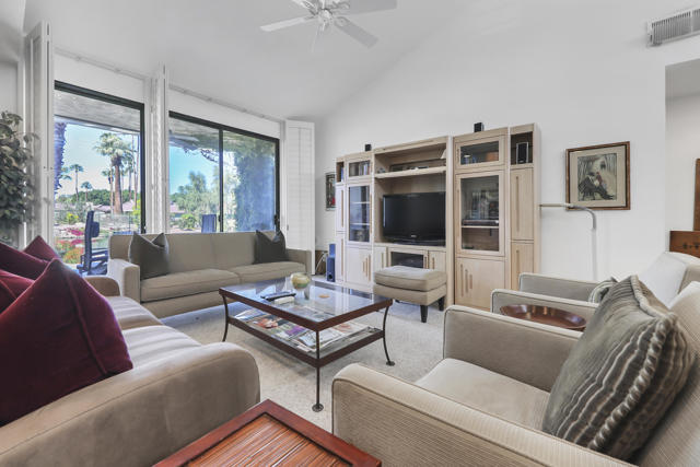 47 Ponderosa Circle, Palm Desert, CA 92211