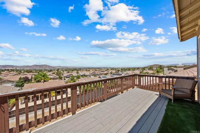 28303 Pinyon Pine Court, Menifee CA: https://media.crmls.org/mediaz/3ebe2639-79b0-4bc2-9288-15aae11969d4.jpg