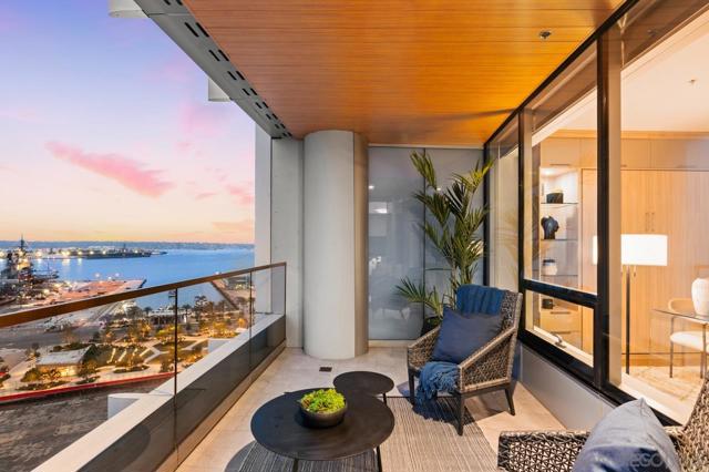 888 W E St, San Diego CA: https://media.crmls.org/mediaz/3ebec1ce-e855-4d23-a23e-5f27ff6f9a2a.jpg