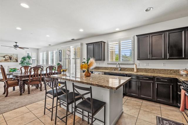 662 Ventura Drive, Soledad CA: https://media.crmls.org/mediaz/3ebf9367-2406-441e-abe3-ef65ab83cf8b.jpg