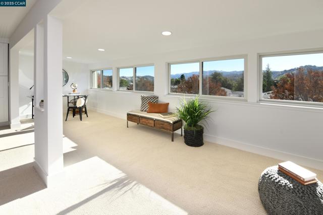 2101 Golden Rain, Walnut Creek CA: https://media.crmls.org/mediaz/3ec261de-cb7f-4e93-ab95-3344cd2eeff8.jpg