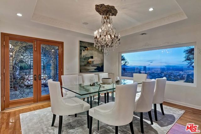 3595 Wonder View Drive, Los Angeles CA: https://media.crmls.org/mediaz/3ec31981-a987-42e0-9c52-f04d4281dbdb.jpg