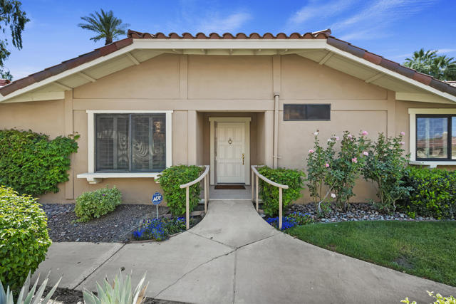 213 Calle Del Verano, Palm Desert, CA 92260