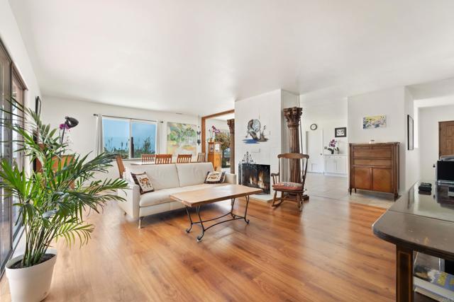 Image 6 of 21 For 1001 Hurstdale Avenue