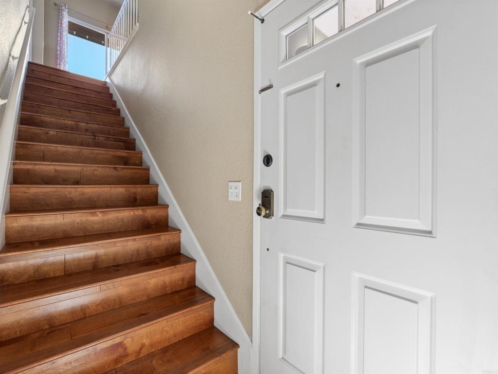 7275 Calabria Ct - photo 3