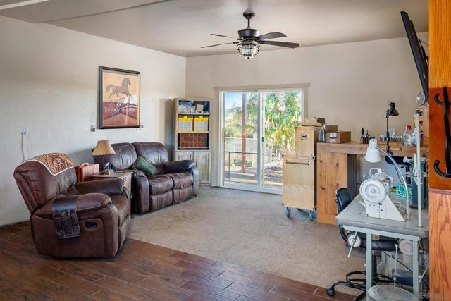 31141 Saddleback Rd, Valley Center CA: https://media.crmls.org/mediaz/3ec5d175-8f2f-423b-9d39-a70c75ac78c1.jpg