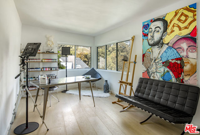 6150 Mulholland Highway, Los Angeles CA: https://media.crmls.org/mediaz/3ec5da8c-54c0-4f1c-a986-fc09a596a464.jpg
