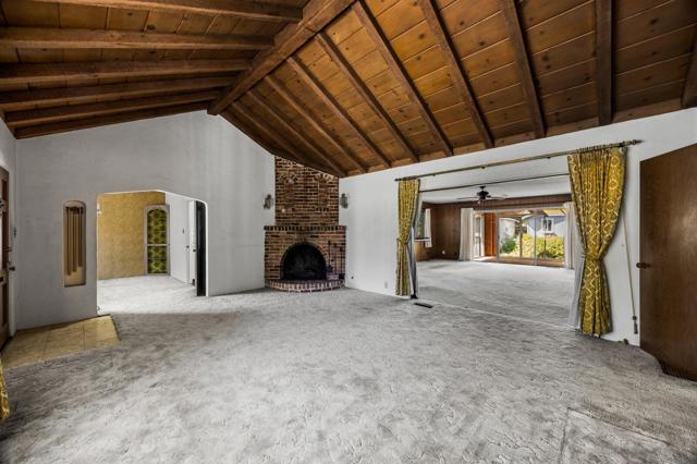 14 Nevada Street, Redwood City CA: https://media.crmls.org/mediaz/3ec6929a-6e4f-4930-8669-a8ee10747bcd.jpg