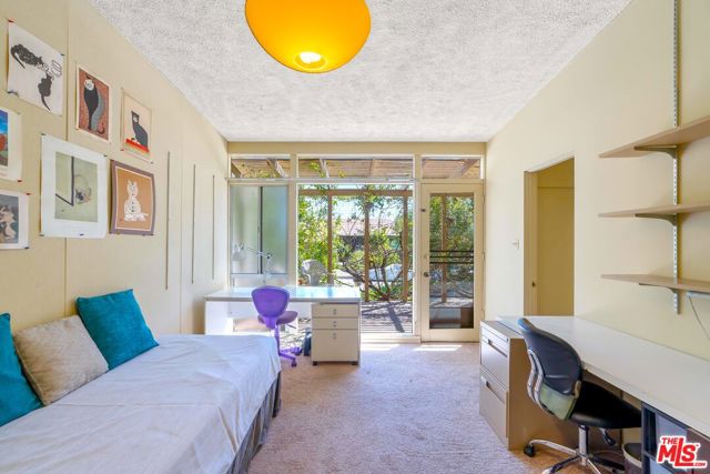7545 Kimdale Lane, Los Angeles CA: https://media.crmls.org/mediaz/3ec719af-cf42-47bd-884f-e11da47731bc.jpg