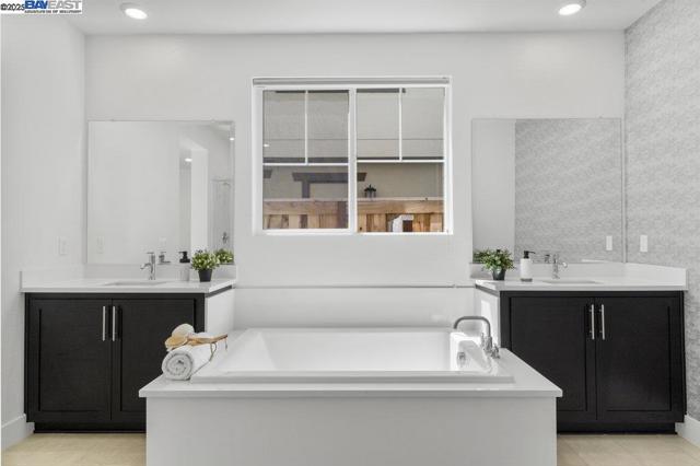 8918 Rudder Way, Newark CA: https://media.crmls.org/mediaz/3ec7c136-2081-4981-bf58-755905a81ebd.jpg