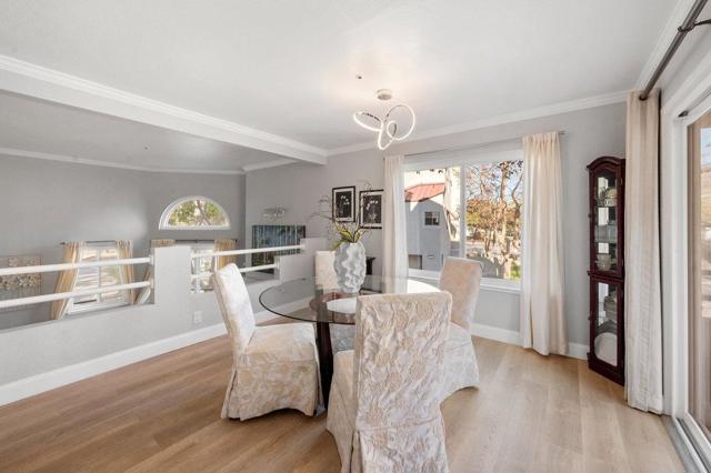 104 E Court Lane, Foster City CA: https://media.crmls.org/mediaz/3ec80263-3786-435b-9879-e5b5b1ae8f7b.jpg