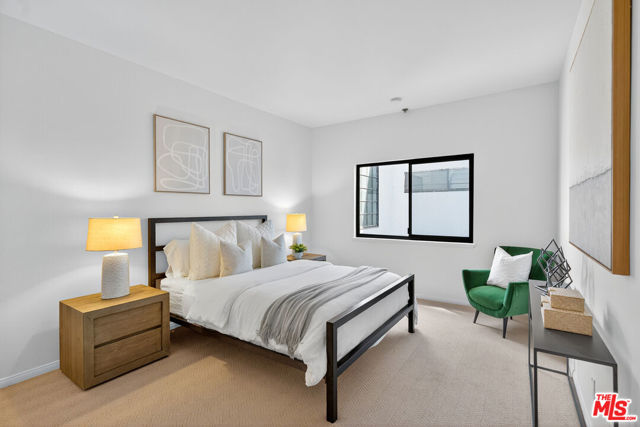 311 Bora Bora Way, Marina del Rey CA: https://media.crmls.org/mediaz/3ec84b61-4f0a-4524-873c-71859cbbe423.jpg