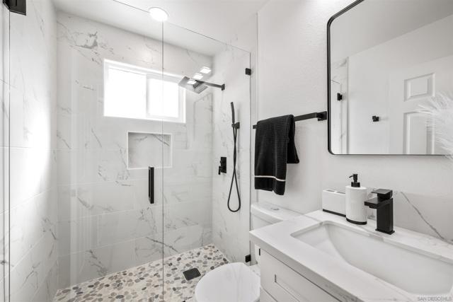 2951 MANOS DRIVE, San Diego CA: https://media.crmls.org/mediaz/3ec85061-bd66-4104-bdab-79ef7d6402e7.jpg