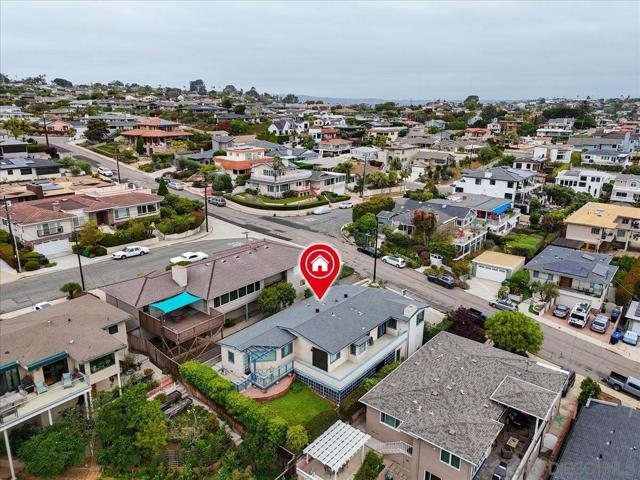 3335 Fenelon St, San Diego CA: https://media.crmls.org/mediaz/3ec91ffa-8ce1-4c87-ba85-be992b4e1bdb.jpg