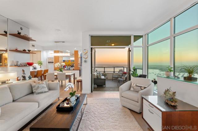 1205 Pacific Hwy, San Diego CA: https://media.crmls.org/mediaz/3ec9a4d7-ad63-4a36-85ac-e07d22081e39.jpg