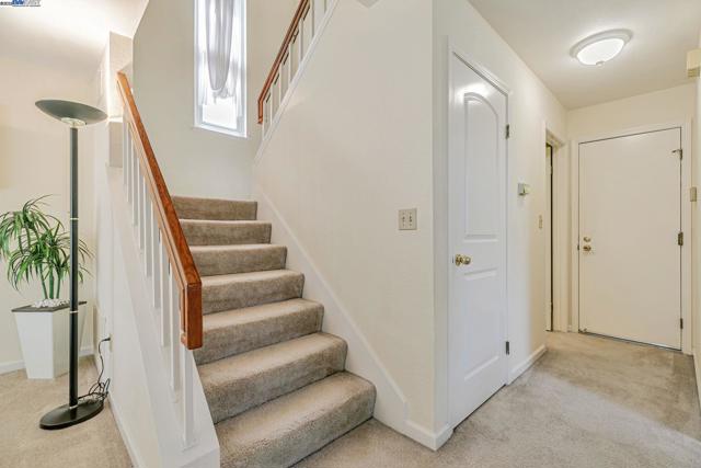 Image 25 of 58 For 42210 Live Oak Cir