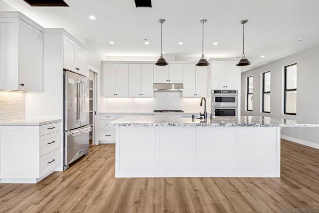 2948 Copley Ave, San Diego CA: https://media.crmls.org/mediaz/3eca22b8-5988-43d8-9ed7-c327c492ccbf.jpg