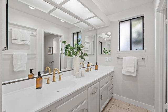 2013 Sun Mor Avenue, Mountain View CA: https://media.crmls.org/mediaz/3eca2337-7a0e-4459-9658-43bffcafbb52.jpg
