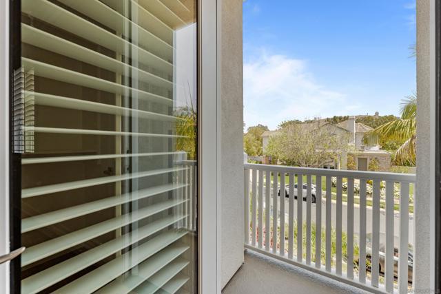 836 Jensen Ct, Encinitas CA: https://media.crmls.org/mediaz/3eca55b3-51bc-4eac-baef-11adf4b19c37.jpg