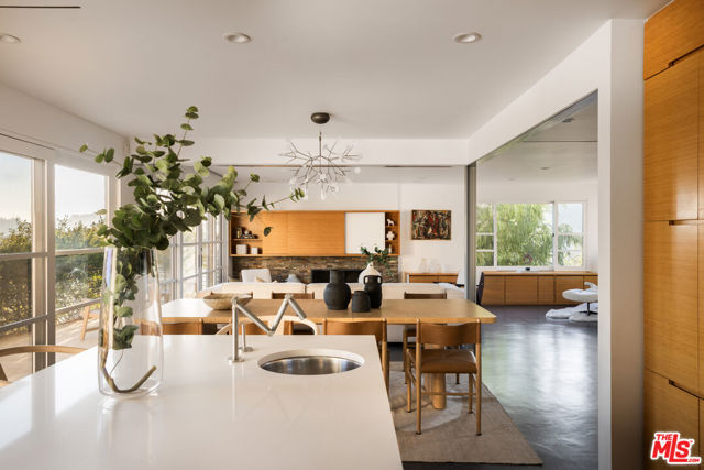 6300 Mulholland Highway, Los Angeles CA: https://media.crmls.org/mediaz/3eca939b-6b1f-43f8-9a00-4fc97e3a5f06.jpg