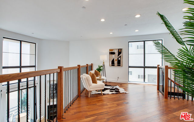 Drew Fenton | 12000 Goshen Avenue Los Angeles CA | MLS: 7335445 Drew Fenton | 12000 Goshen Avenue Los Angeles CA | MLS: 7335445
