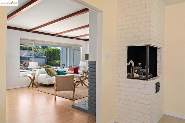 4511 Gregory Way, Richmond CA: https://media.crmls.org/mediaz/3ecb8b7d-429c-468c-b4e1-a9c613591283.jpg