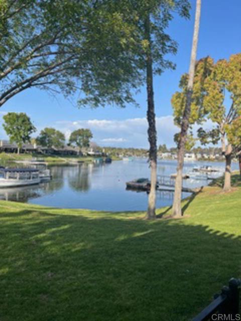 1564 Via Brisa Del Lago, San Marcos CA: https://media.crmls.org/mediaz/3ecbee13-6078-4163-856e-a31e6feb6bbe.jpg