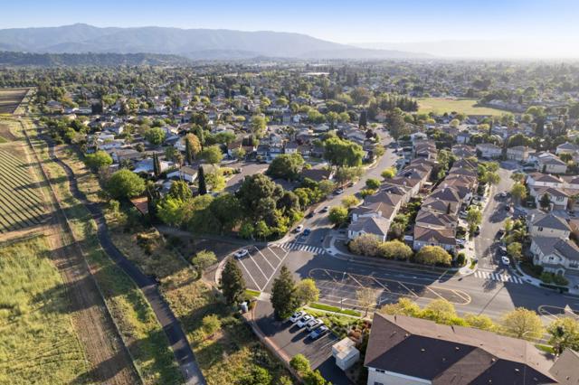 433 Hyde Park Drive, San Jose CA: https://media.crmls.org/mediaz/3ecc2cc2-0463-409f-8ae2-f5ba01bf7ca2.jpg