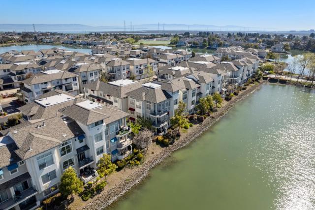 600 Baltic Circle, Redwood City CA: https://media.crmls.org/mediaz/3ecc77d6-bfb5-4df5-9f43-a976cae54425.jpg