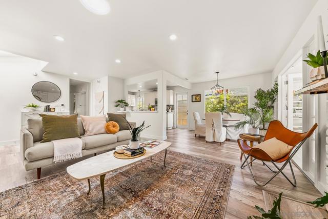 4464 Kamloop Ave, San Diego CA: https://media.crmls.org/mediaz/3ecc7eac-b80e-4298-9226-51ae9451f5f8.jpg