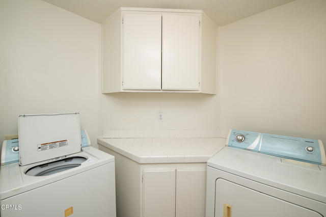 2844 Capella Way, Thousand Oaks CA: https://media.crmls.org/mediaz/3ece0a0f-7109-48c6-ae50-89b0c68bd408.jpg