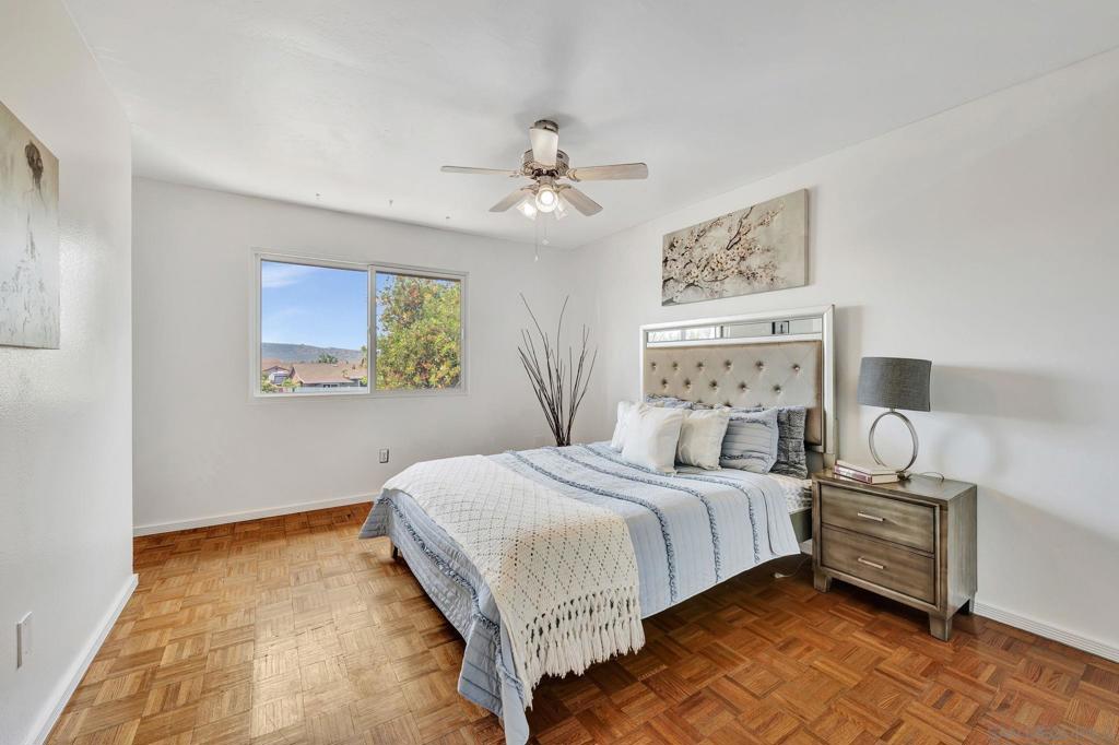 MLS #250034527SD img 13