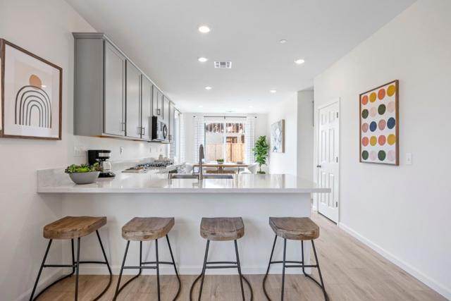 1871 Hydrangea Drive, Hollister CA: https://media.crmls.org/mediaz/3ecf7a2d-51c9-4df1-85ff-53a8d82efa7c.jpg
