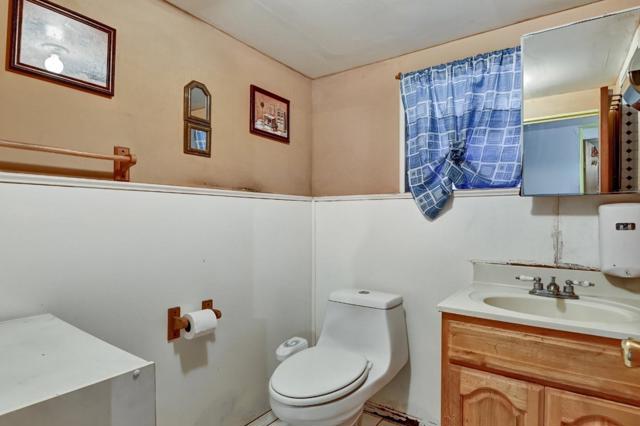 2819 E 23rd Street, Oakland CA: https://media.crmls.org/mediaz/3ecfcb35-4727-440f-869c-1bf5d99b36e1.jpg