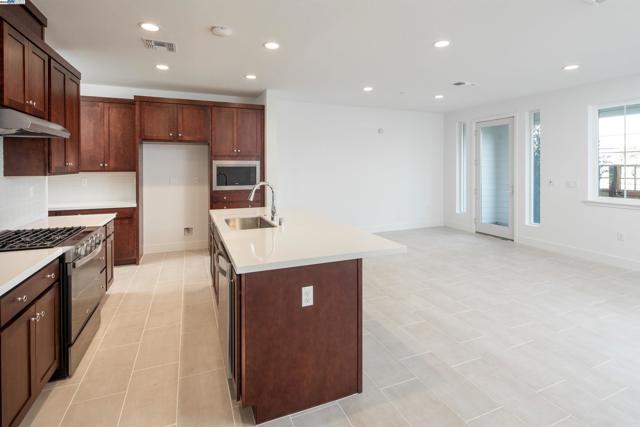 153 Compass Drive, Napa CA: https://media.crmls.org/mediaz/3ed0683d-cde1-43a8-aa11-bdc7637b308b.jpg