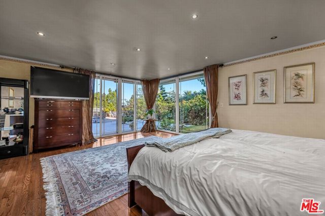 Drew Fenton | 10810 Via Verona Street Los Angeles CA | MLS: 7631190 Drew Fenton | 10810 Via Verona Street Los Angeles CA | MLS: 7631190