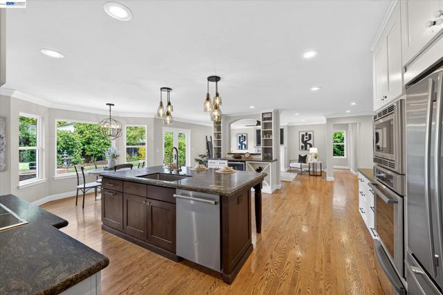 Image 12 of 49 For 5218 Ridgevale Way